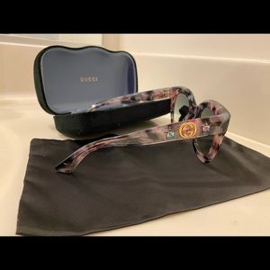 Multi-colored Gucci Sunglasses with Star Details